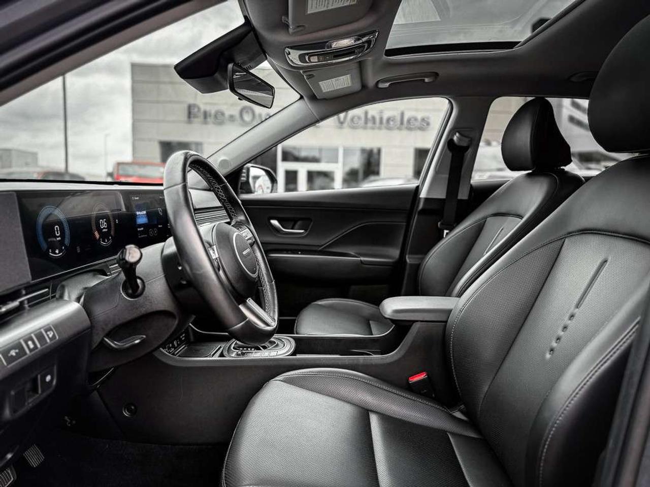 2025 Hyundai KONA 2.0L Preferred w/Trend Package   SUNROOF   HEATED SEATS   BLINDSPOT   ADAPTIVE CRUISE Photo