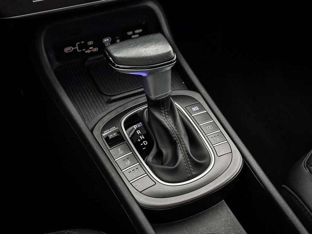 2025 Hyundai KONA 2.0L Preferred w/Trend Package   SUNROOF   HEATED SEATS   BLINDSPOT   ADAPTIVE CRUISE Photo
