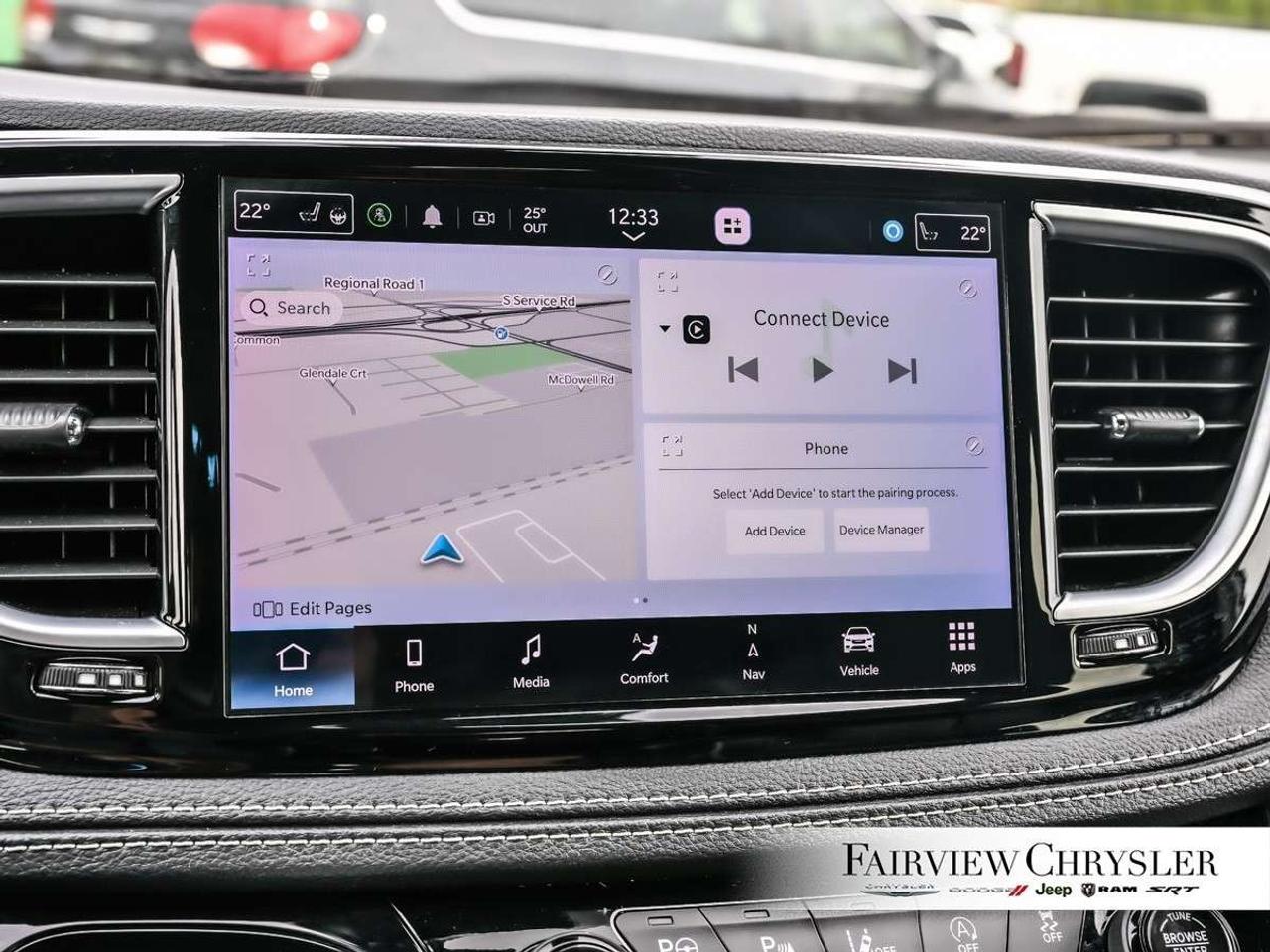 2023 Chrysler Pacifica Limited AWD AWD   PANO ROOF   LEATHER   360 CAMERA   DUAL SCREENS   CARPLAY   S PKG Photo
