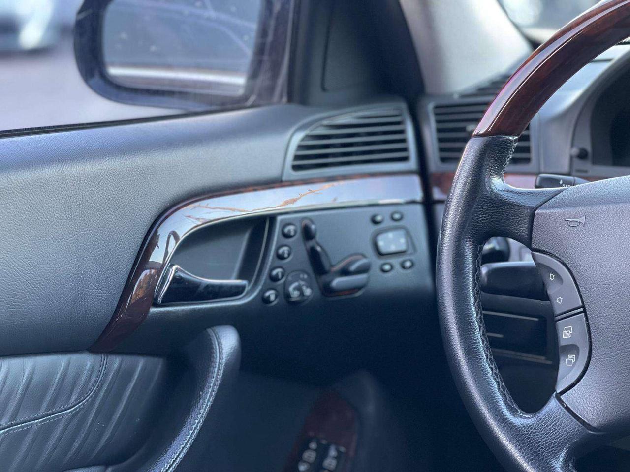 2005 Mercedes-Benz S-Class 4dr Sdn 5.0L LWB 4MATIC Photo