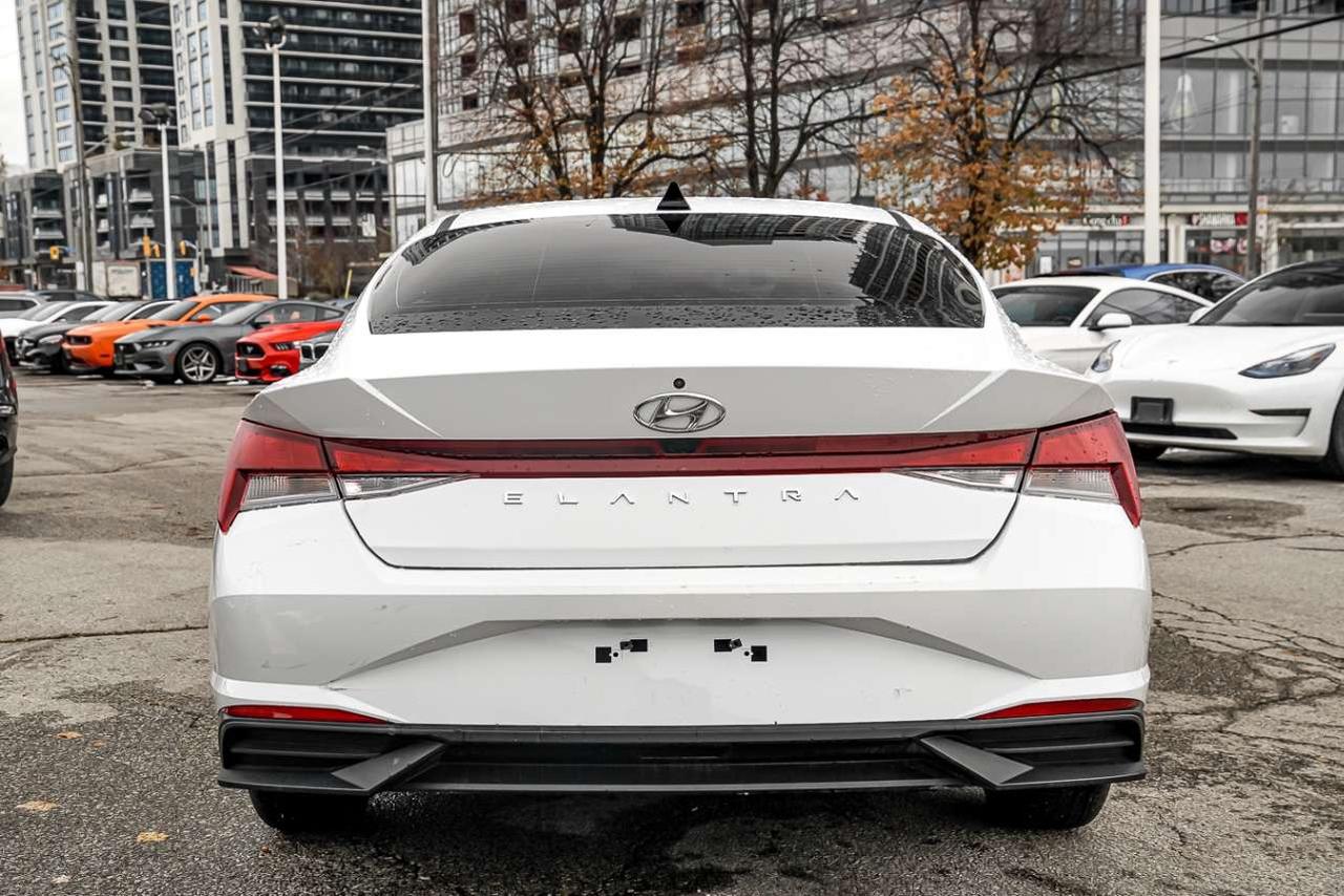 2021 Hyundai Elantra Preferred IVT w/Sun & Tech Package Photo