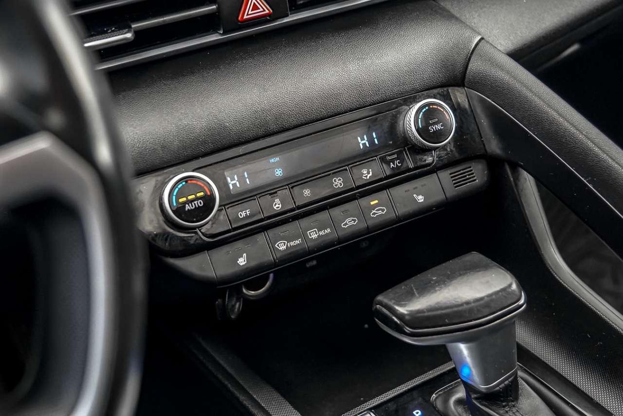 2021 Hyundai Elantra Preferred IVT w/Sun & Tech Package Photo