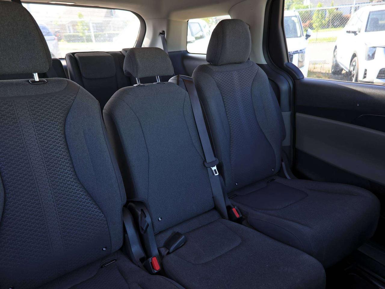 2026 Kia Carnival LX   Lane Assist   3rd Row   Android Auto Photo
