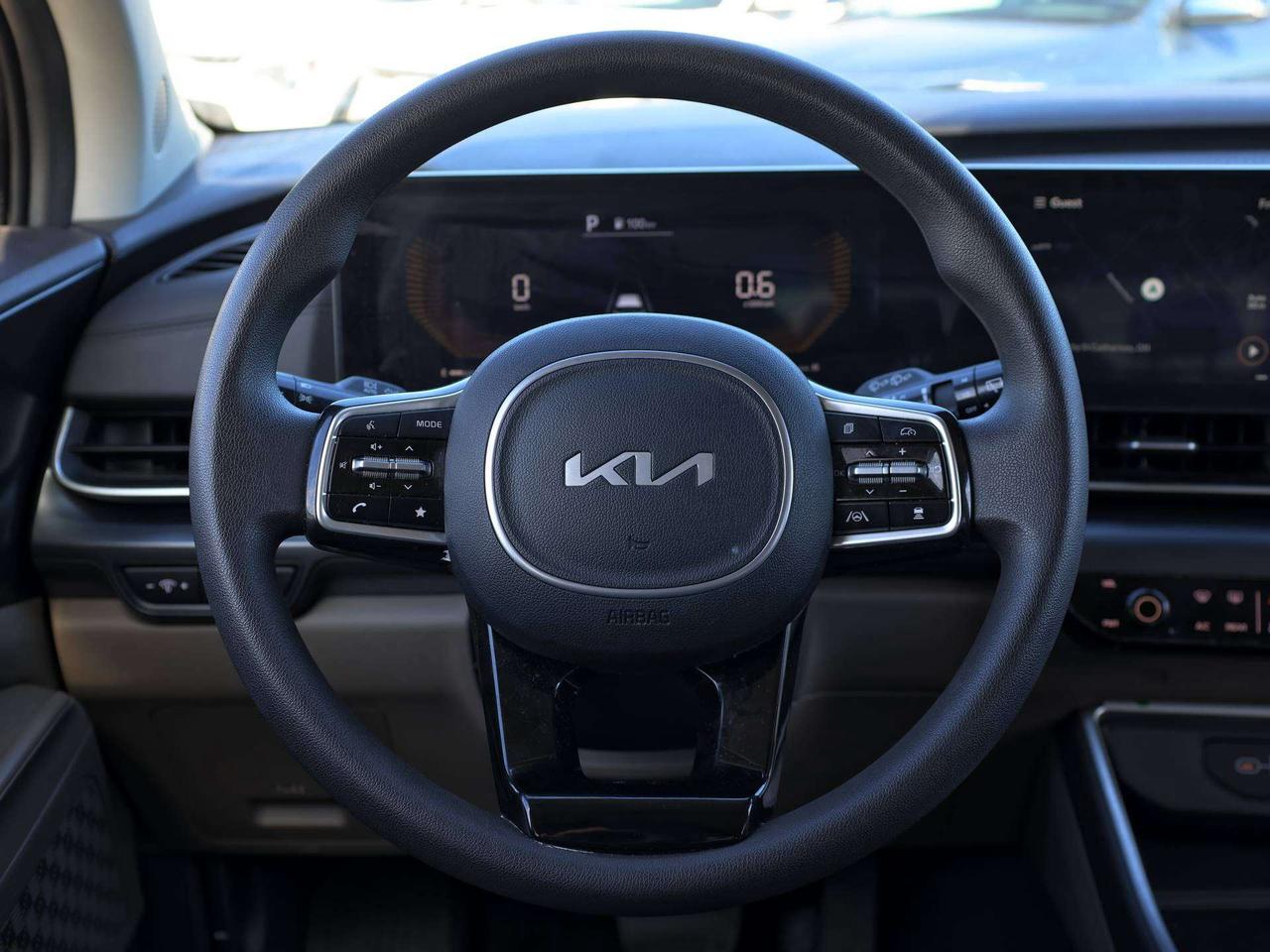 2026 Kia Carnival LX   Lane Assist   3rd Row   Android Auto Photo