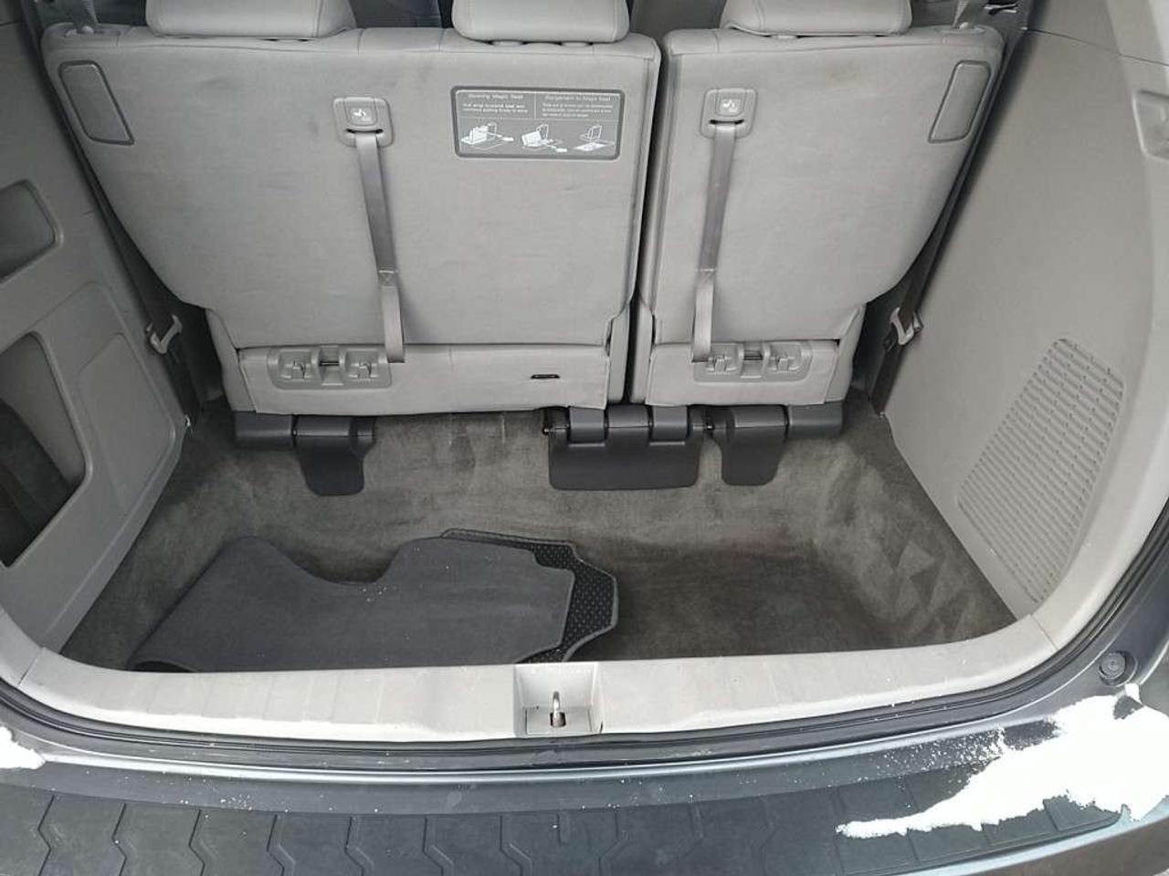 2011 Honda Odyssey 4DR WGN TOURING W/RES & NAVI Photo4