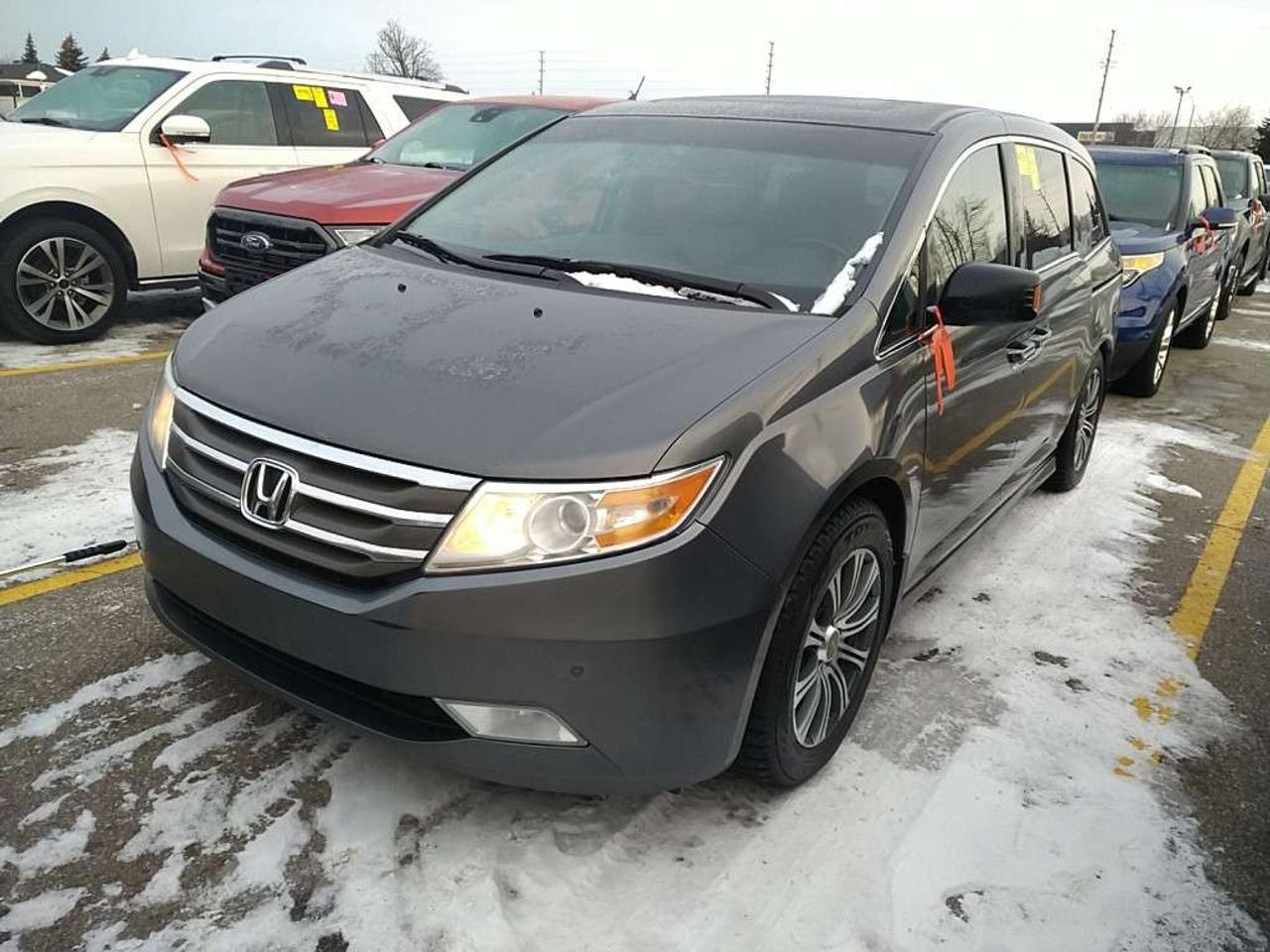 2011 Honda Odyssey 4DR WGN TOURING W/RES & NAVI Photo
