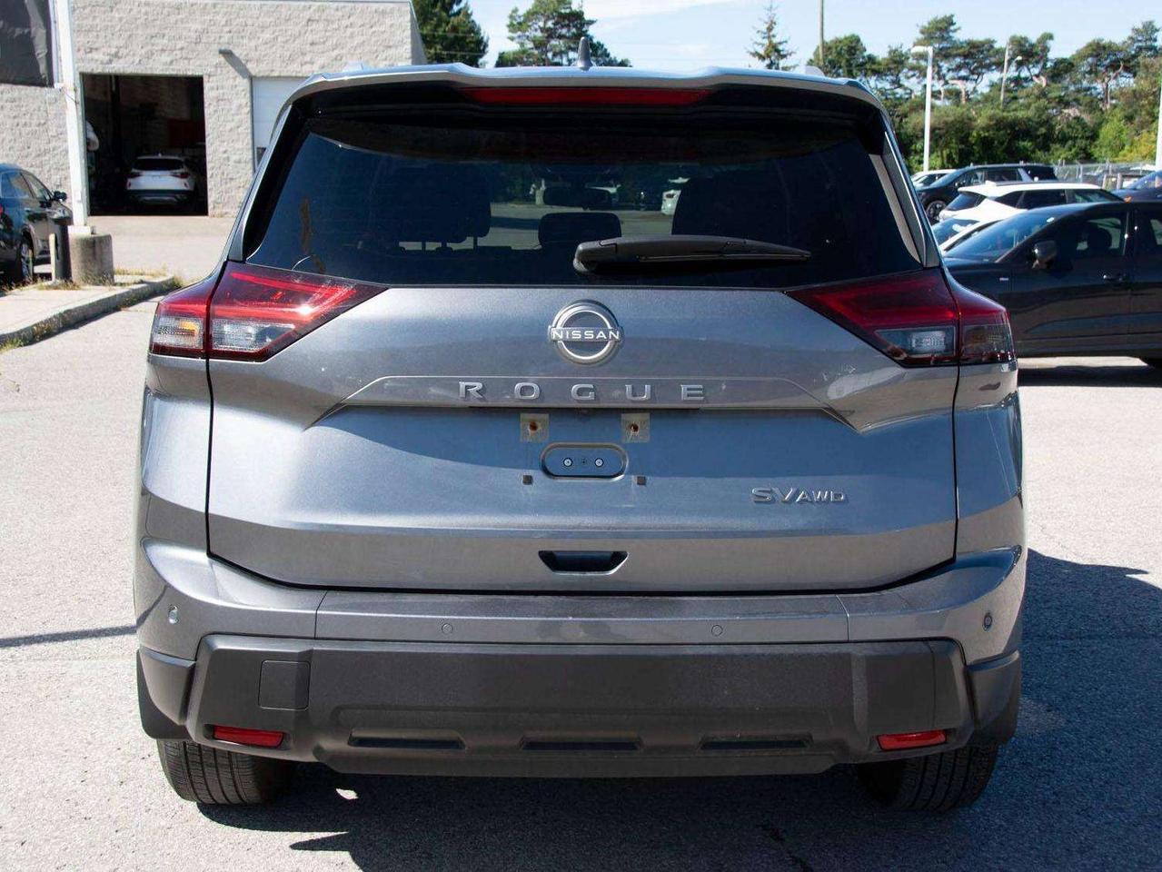 2024 Nissan Rogue SV Photo