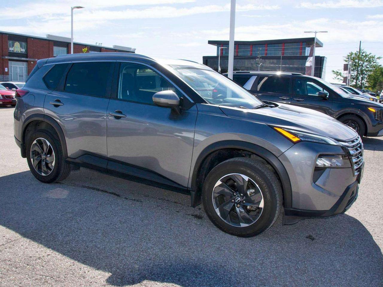 2024 Nissan Rogue SV Photo