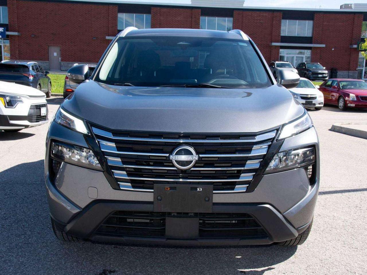 2024 Nissan Rogue SV Photo