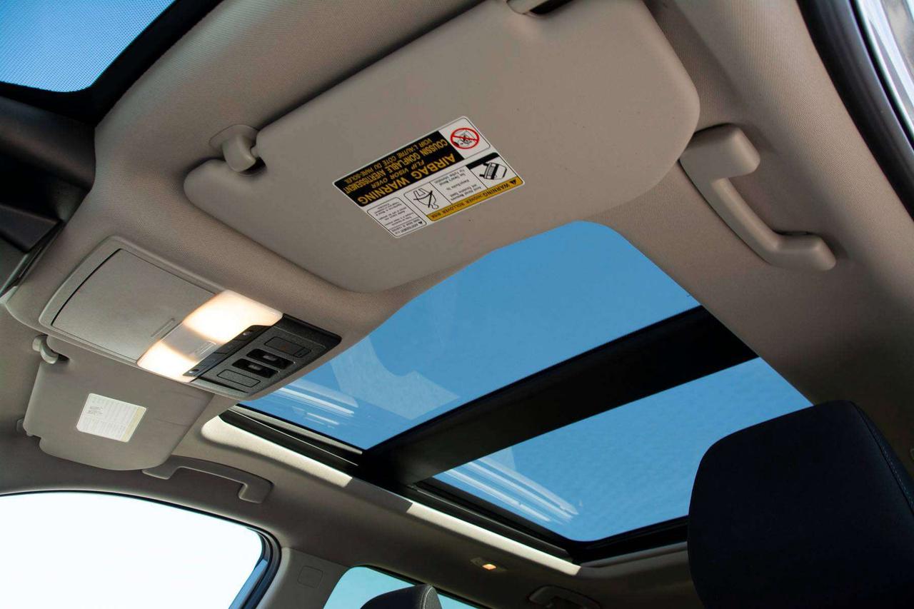 2024 Nissan Rogue SV Photo