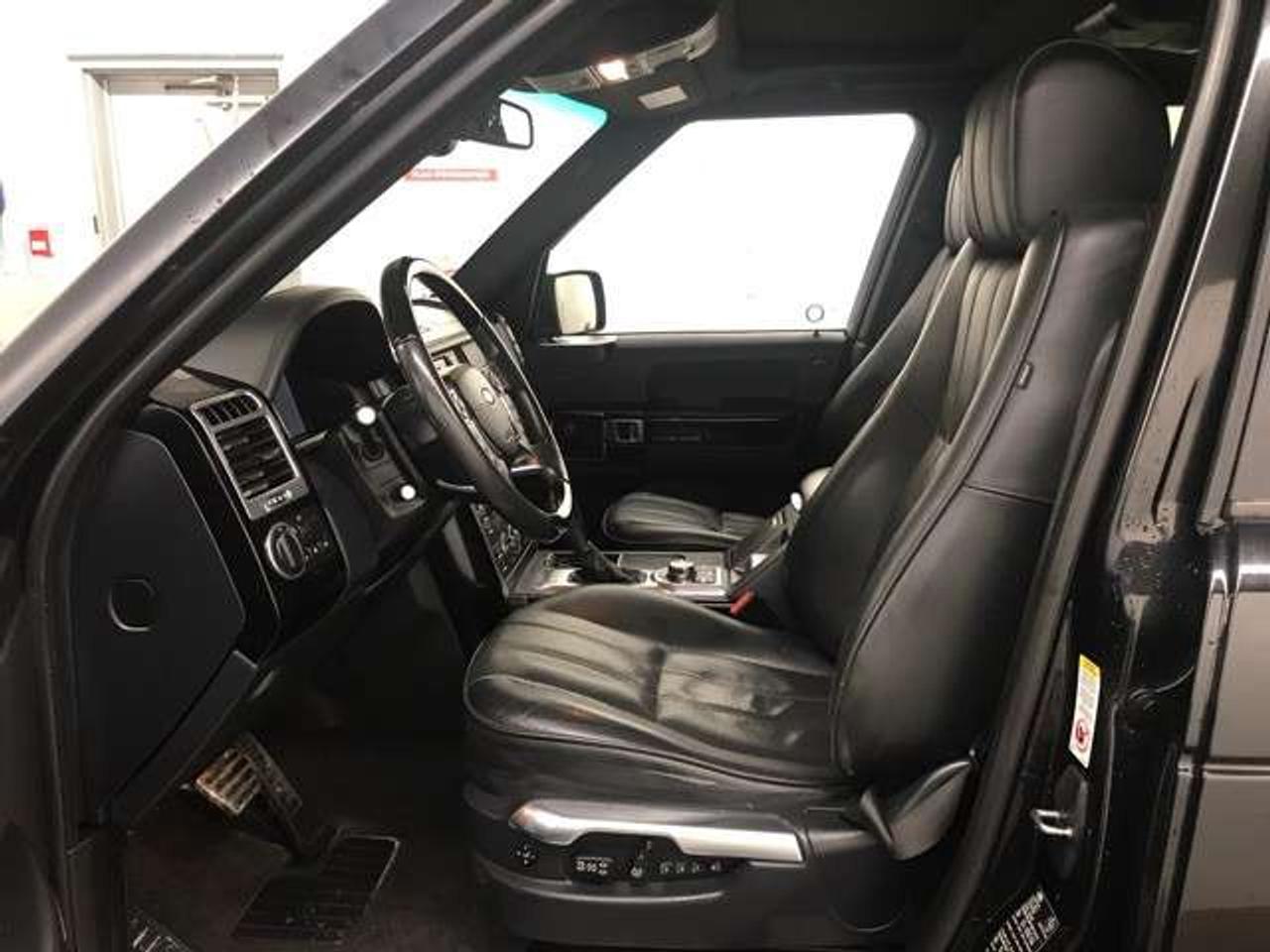 2012 Land Rover Range Rover 4WD 4dr SC Photo