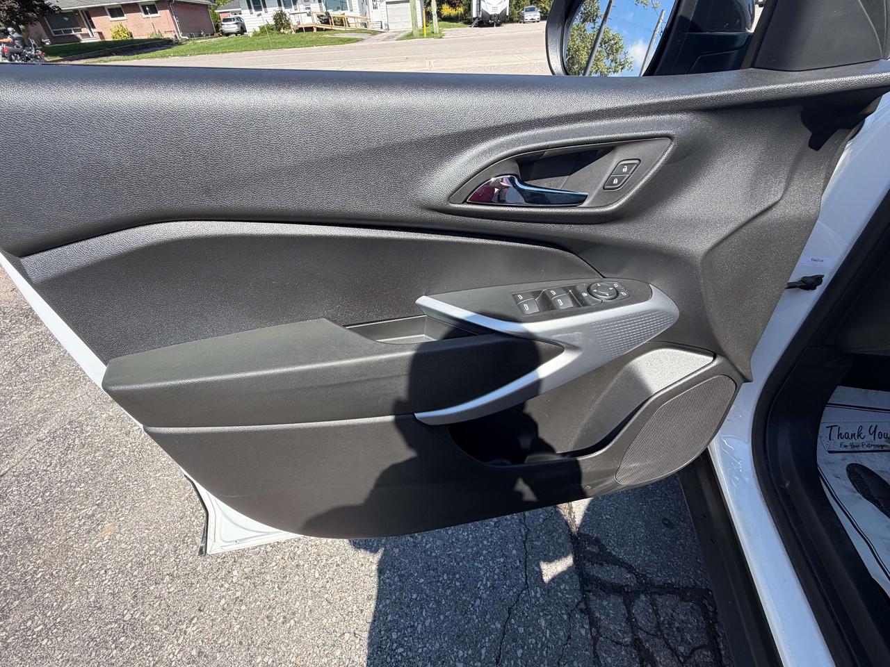 2024 Chevrolet Trax 1RS/HEATED SEATS/BACK UP CAM/CALL PICTON Photo