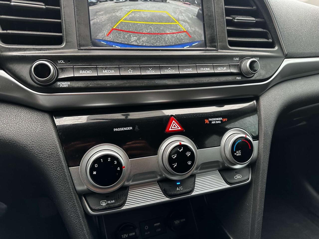 2020 Hyundai Elantra Preferred Photo