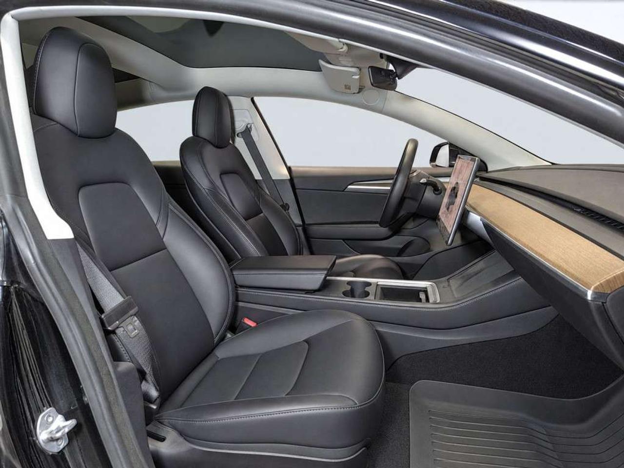 2022 Tesla Model 3 STANDARD RANGE PLUS    Autopilot capable   Glass Roof   Navigation   Premium Interior   Clean CARFAX Photo