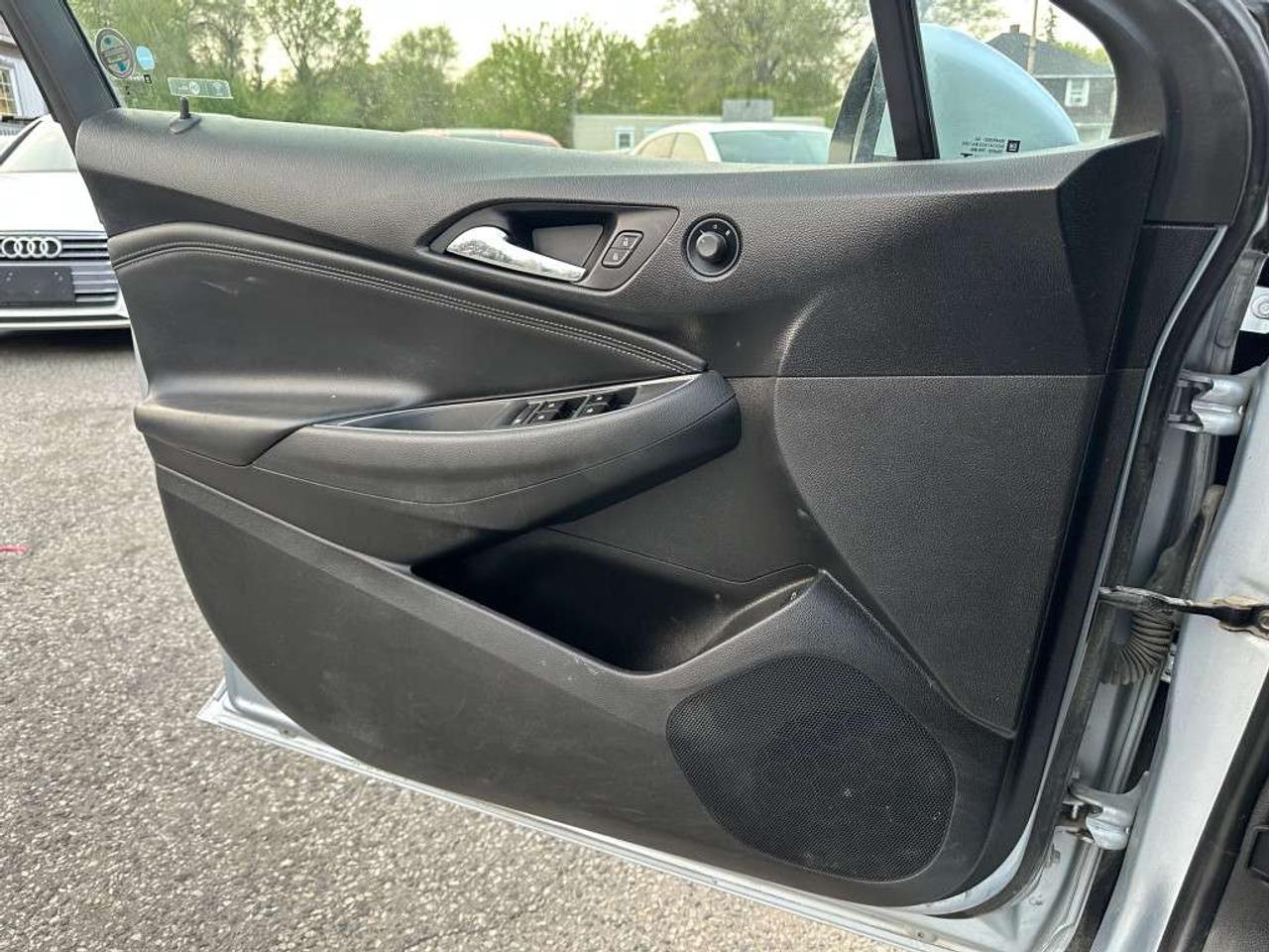 2017 Chevrolet Cruze 4dr Sdn Auto Premier Photo