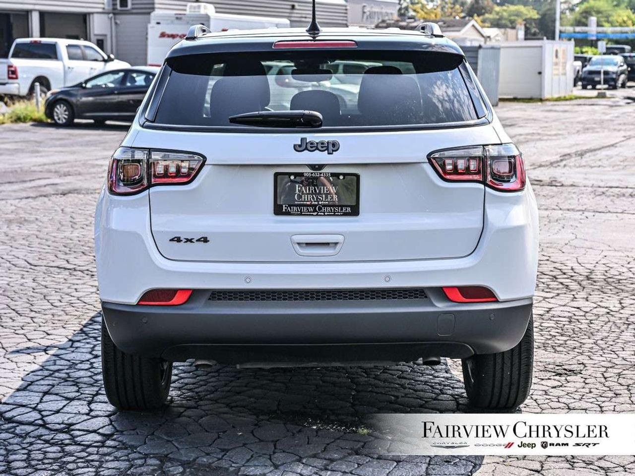 2026 Jeep Compass Limited 4x4 LIMITED ALTITUDE   BLIND SPOT   CARPLAY   ADAPTIVE CRUISE CONTROL   BACK UP CAMERA   UCONNECT 5 Photo
