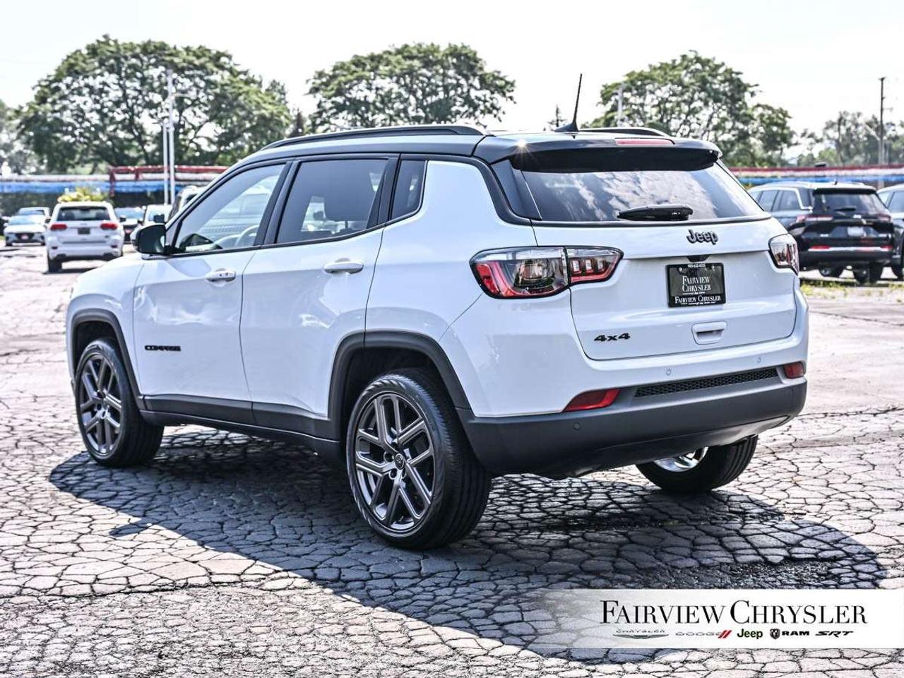 2026 Jeep Compass Limited 4x4 LIMITED ALTITUDE   BLIND SPOT   CARPLAY   ADAPTIVE CRUISE CONTROL   BACK UP CAMERA   UCONNECT 5 Photo