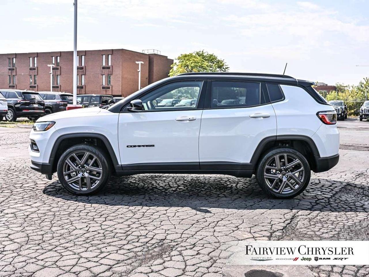 2026 Jeep Compass Limited 4x4 LIMITED ALTITUDE   BLIND SPOT   CARPLAY   ADAPTIVE CRUISE CONTROL   BACK UP CAMERA   UCONNECT 5 Photo2