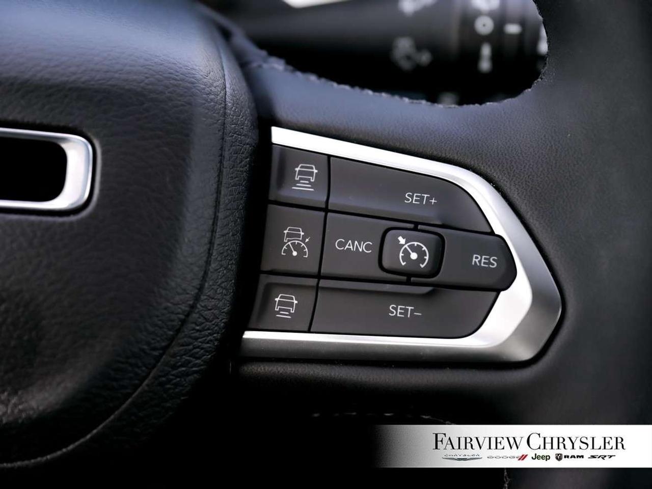 2026 Jeep Compass Limited 4x4 LIMITED ALTITUDE   BLIND SPOT   CARPLAY   ADAPTIVE CRUISE CONTROL   BACK UP CAMERA   UCONNECT 5 Photo