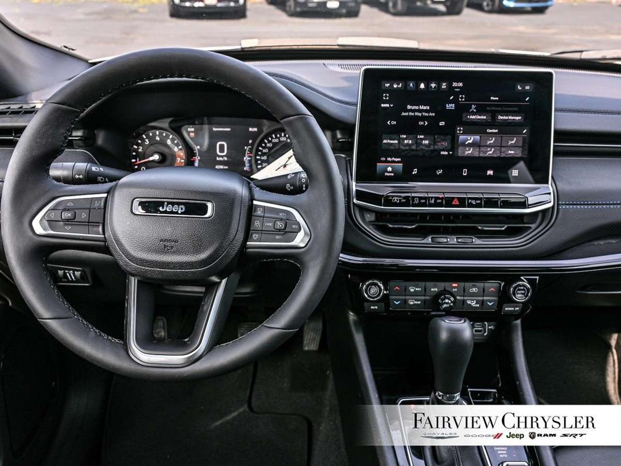 2026 Jeep Compass Limited 4x4 LIMITED ALTITUDE   BLIND SPOT   CARPLAY   ADAPTIVE CRUISE CONTROL   BACK UP CAMERA   UCONNECT 5 Photo