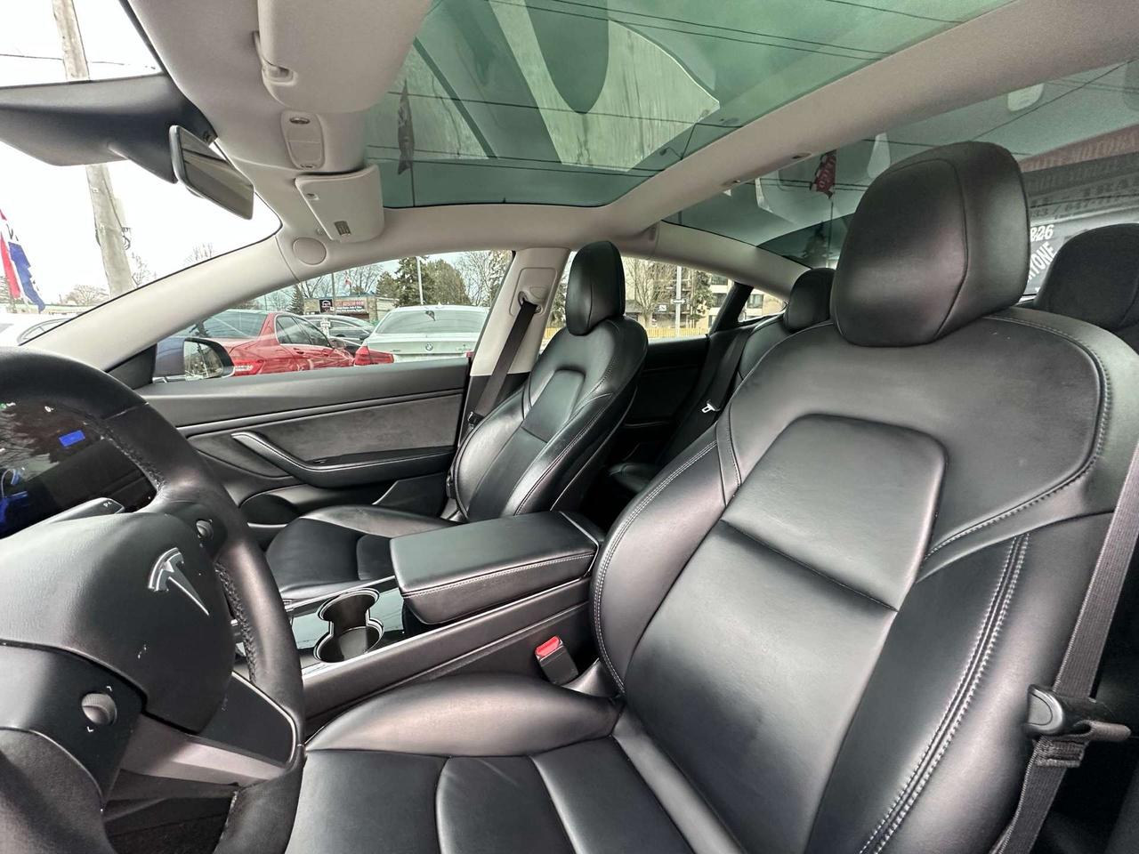 2019 Tesla Model 3 Standard Range Photo