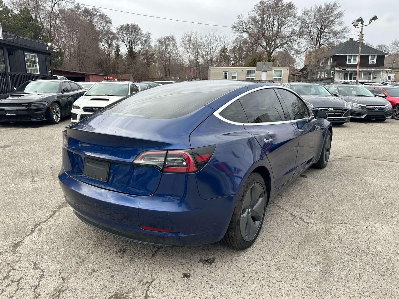 2019 Tesla Model 3 Standard Range Photo