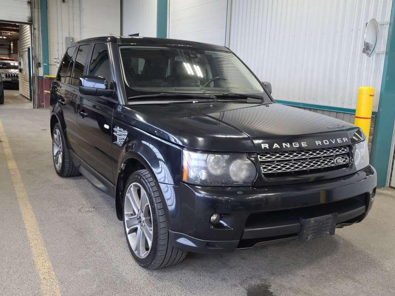 2012 Land Rover Range Rover Sport 4WD 4dr HSE Photo