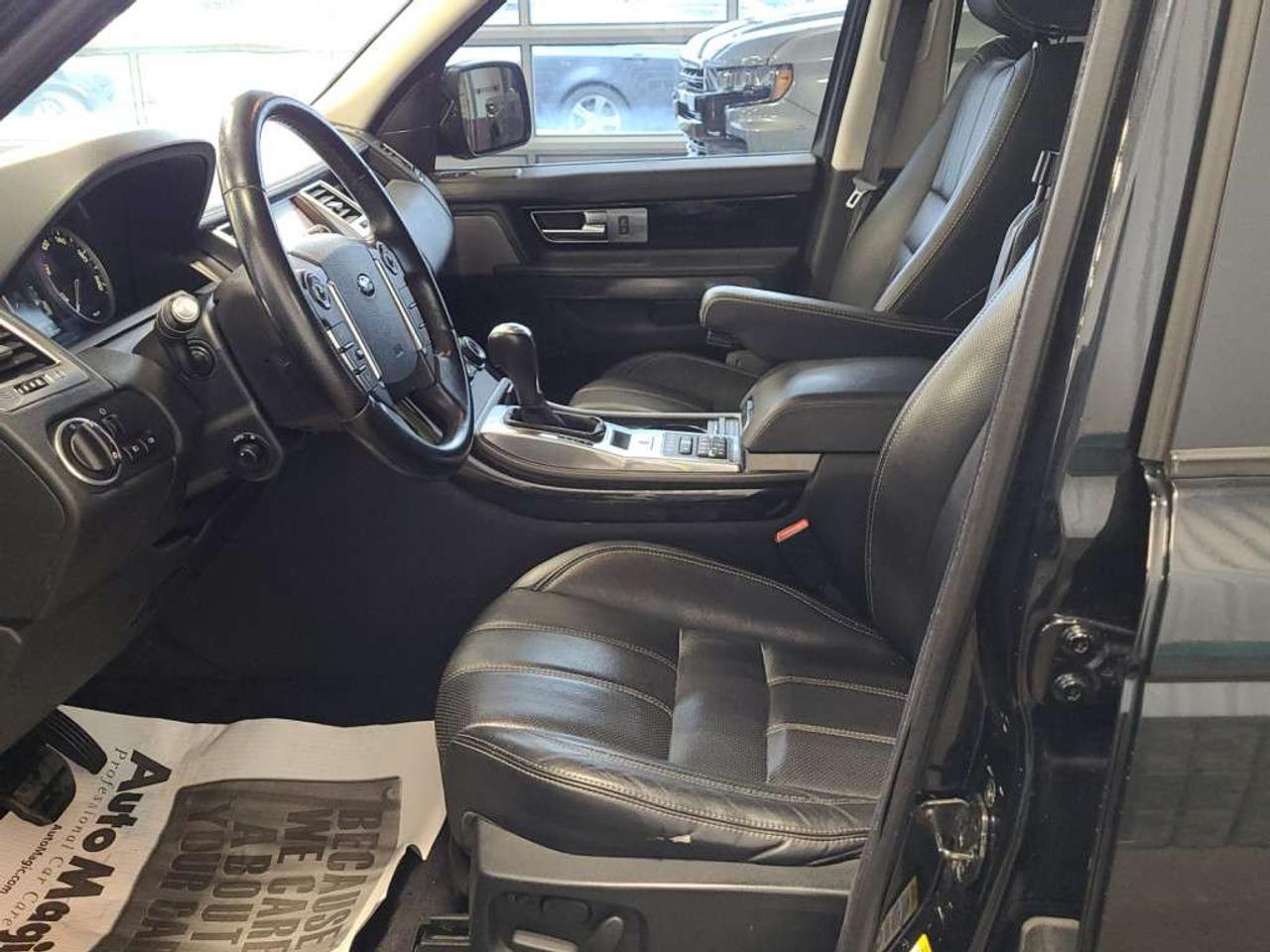 2012 Land Rover Range Rover Sport 4WD 4dr HSE Photo