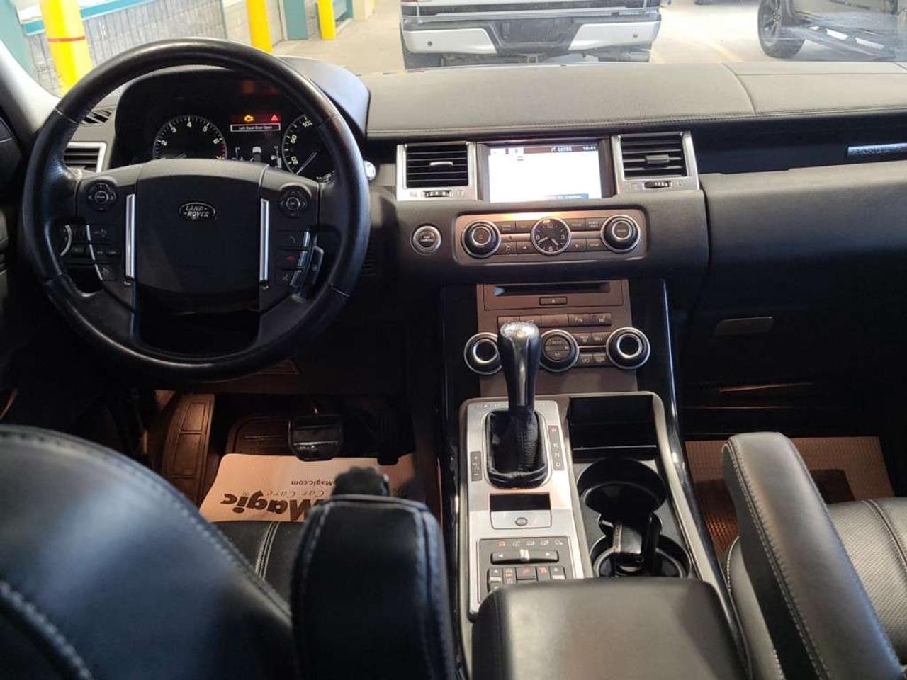 2012 Land Rover Range Rover Sport 4WD 4dr HSE Photo