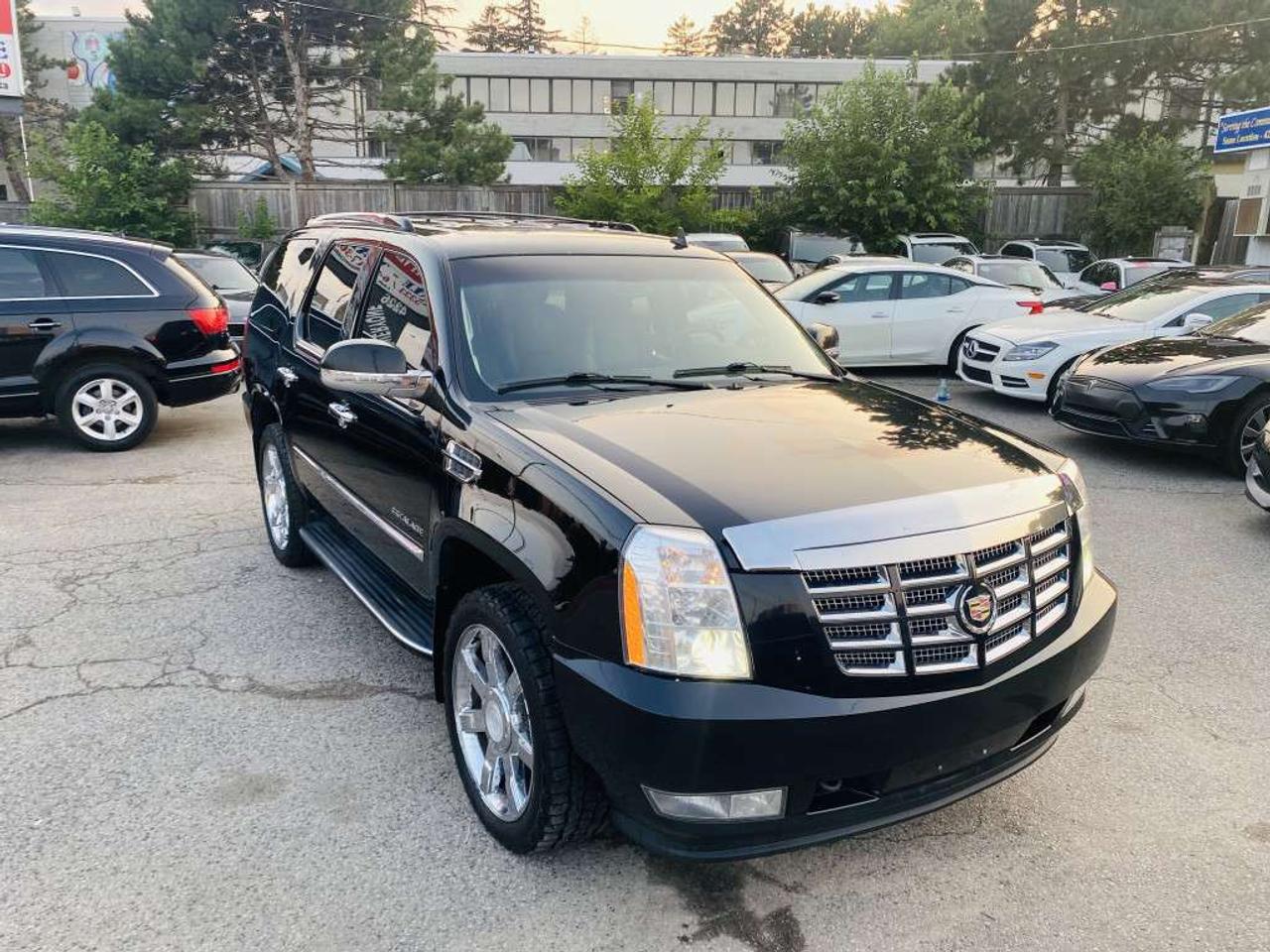 2013 Cadillac Escalade AWD 4dr Base Photo