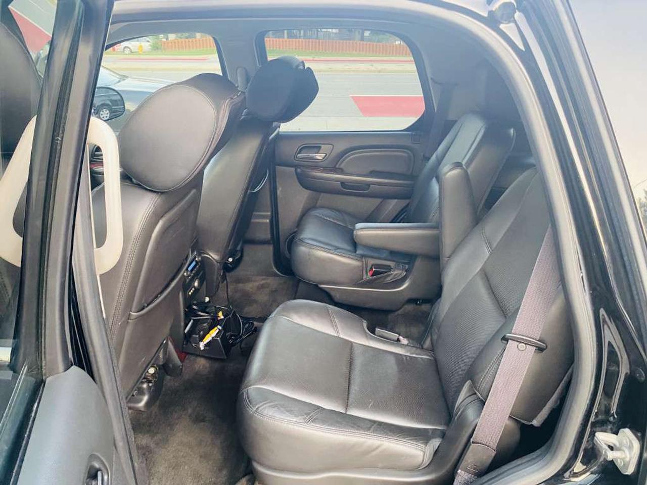 2013 Cadillac Escalade AWD 4dr Base Photo