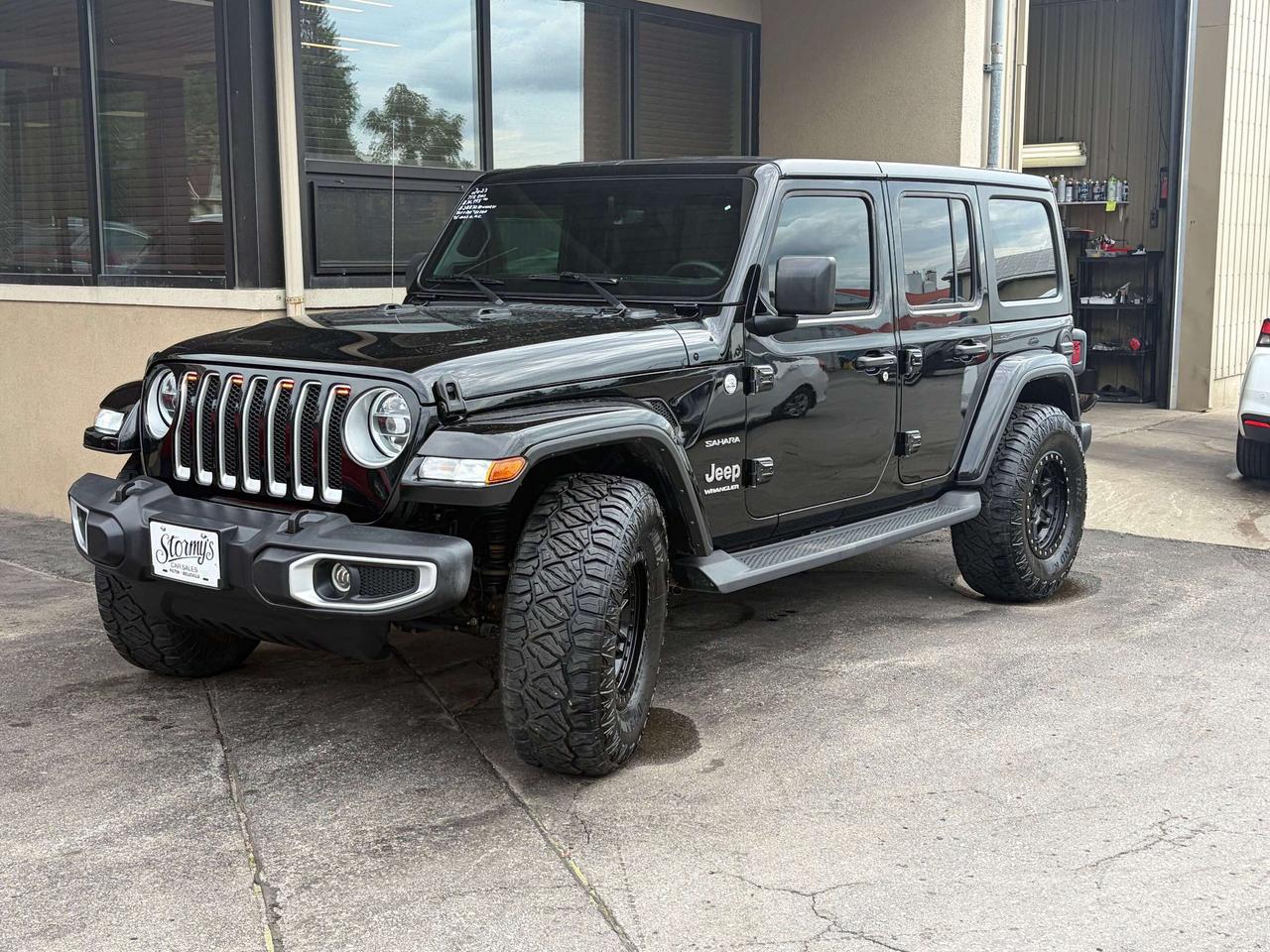 2023 Jeep Wrangler SAHARA/4X4/LEATHER/BACK UP CAM/CALL PICTON Photo