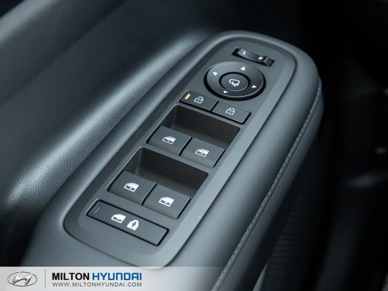 2027 Hyundai Santa Fe HEV Ultimate Calligraphy 4dr All-Wheel Drive Photo