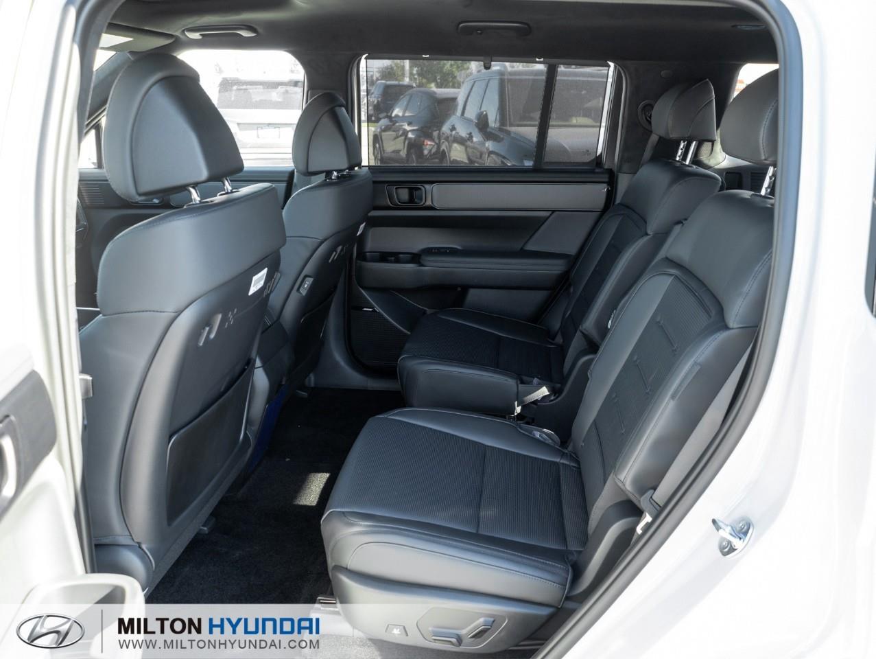 2027 Hyundai Santa Fe HEV Ultimate Calligraphy 4dr All-Wheel Drive Photo