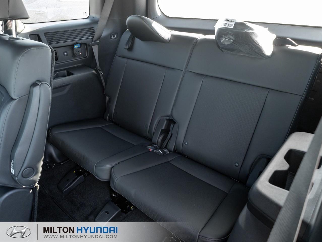 2027 Hyundai Santa Fe HEV Ultimate Calligraphy 4dr All-Wheel Drive Photo