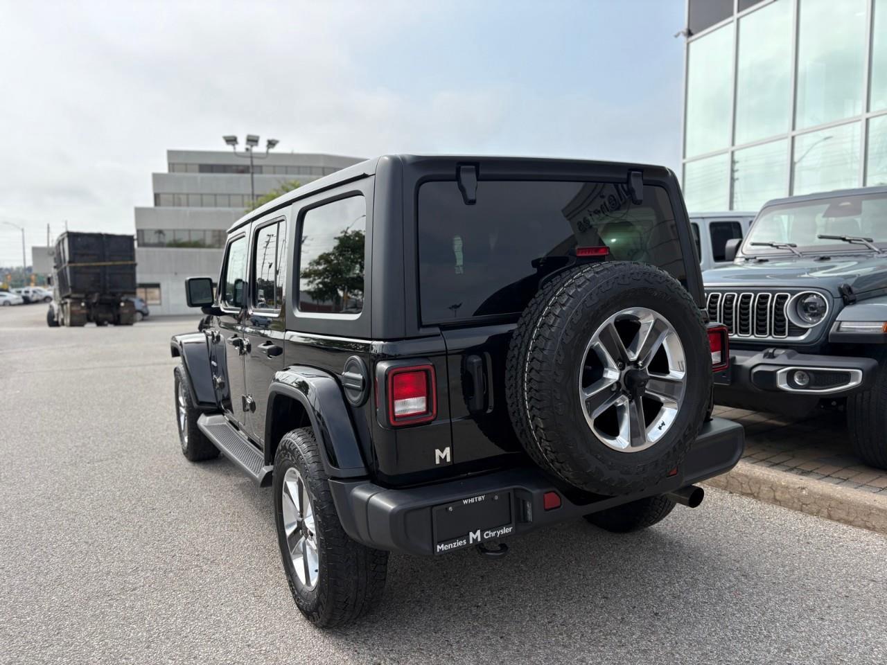 2021 Jeep WRANGLER UNLIMITED Sahara 4dr 4x4 Photo