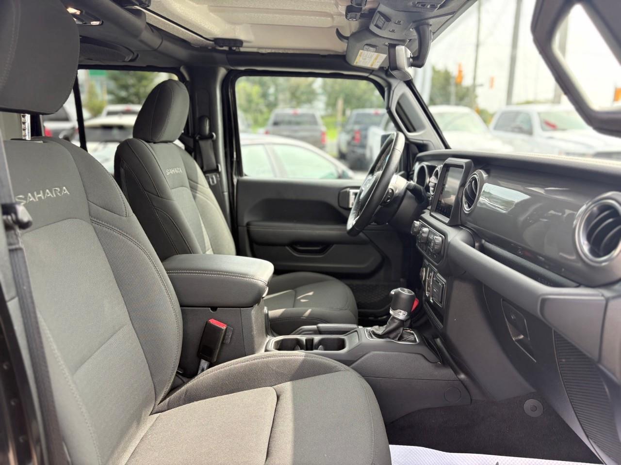 2021 Jeep WRANGLER UNLIMITED Sahara 4dr 4x4 Photo