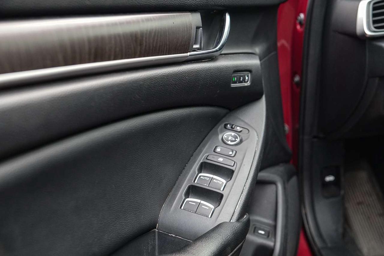 2018 Honda Accord Touring CVT Photo