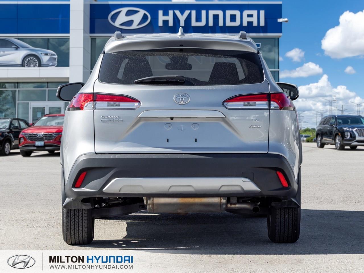 2022 Toyota Corolla Cross LE 4dr All-Wheel Drive Photo