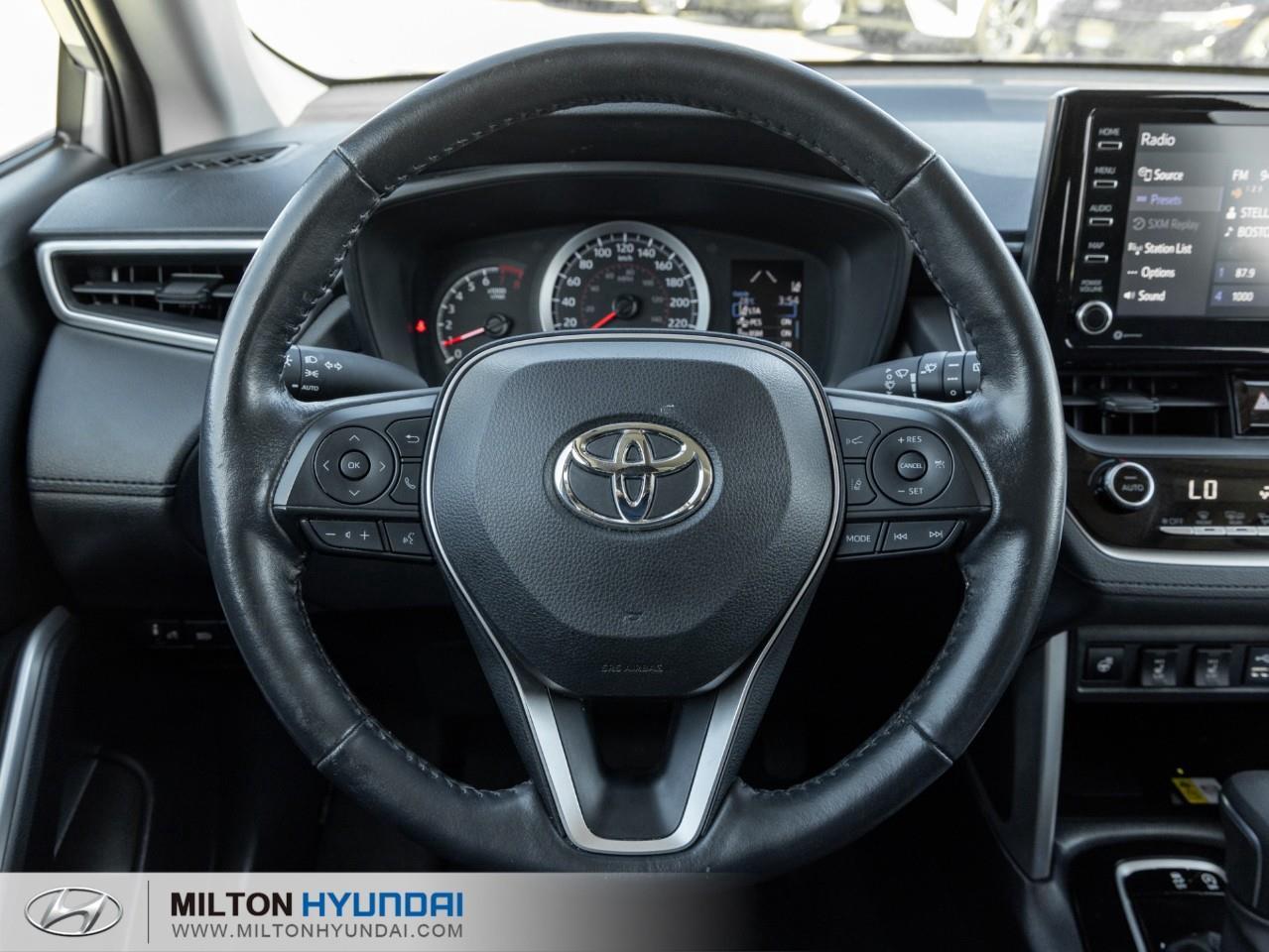 2022 Toyota Corolla Cross LE 4dr All-Wheel Drive Photo