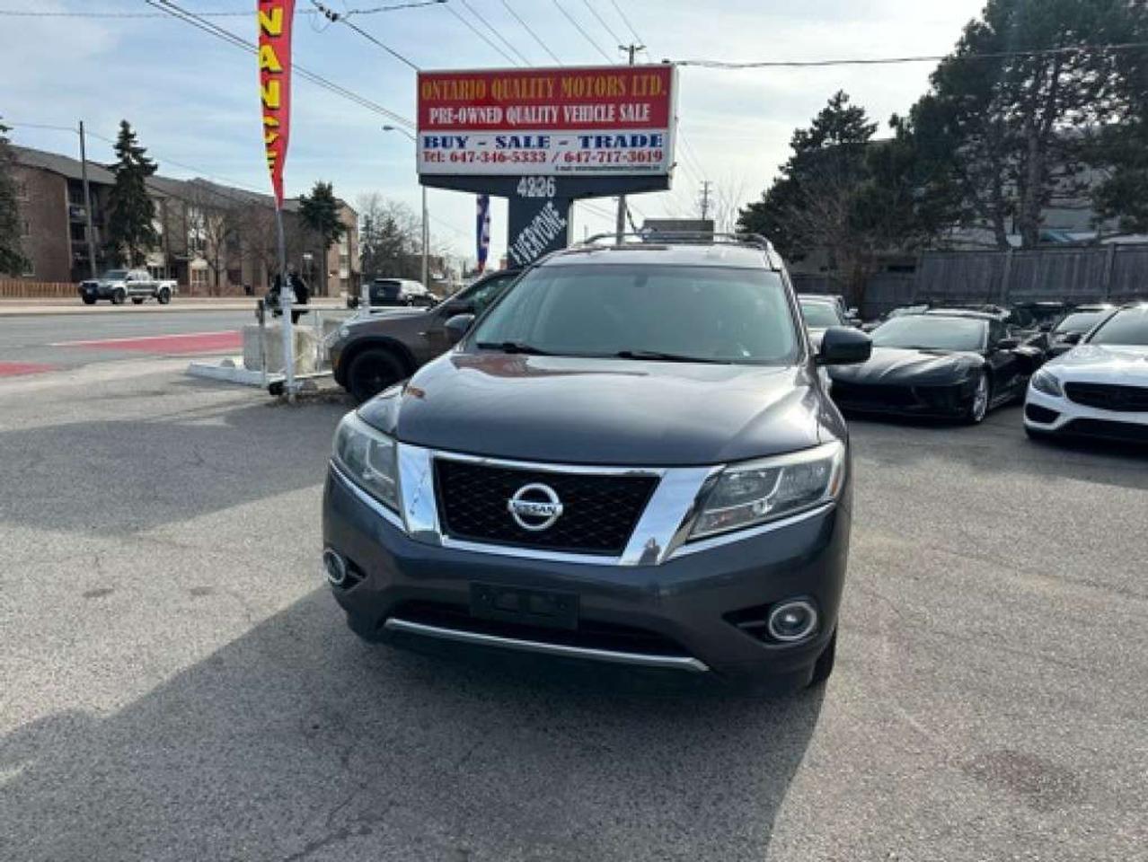 2014 Nissan Pathfinder 4WD 4dr Hybrid Photo