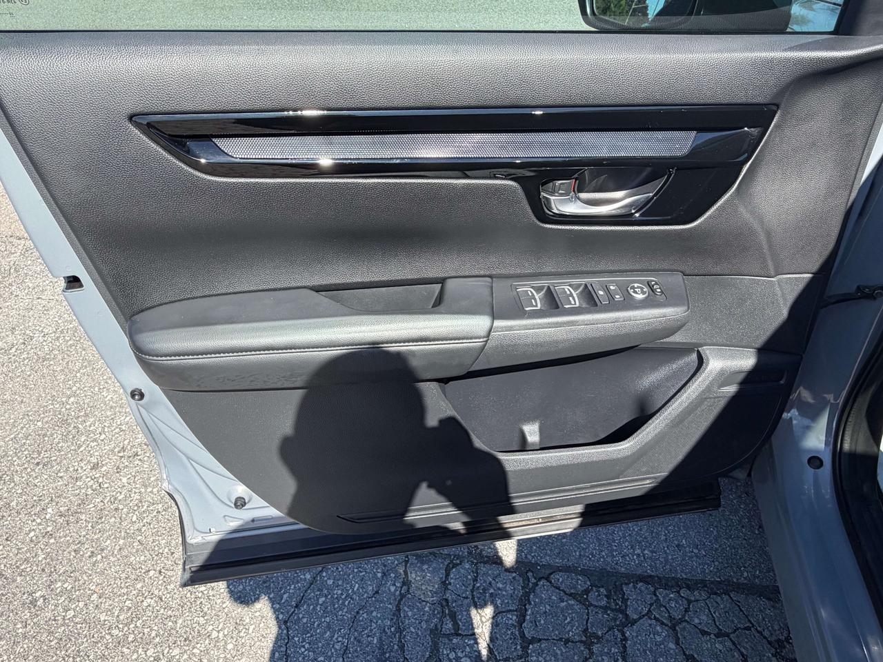 2023 Honda CR-V SPORT/SUNROOF/BACKUP CAM/CALL BELLEVILLE Photo