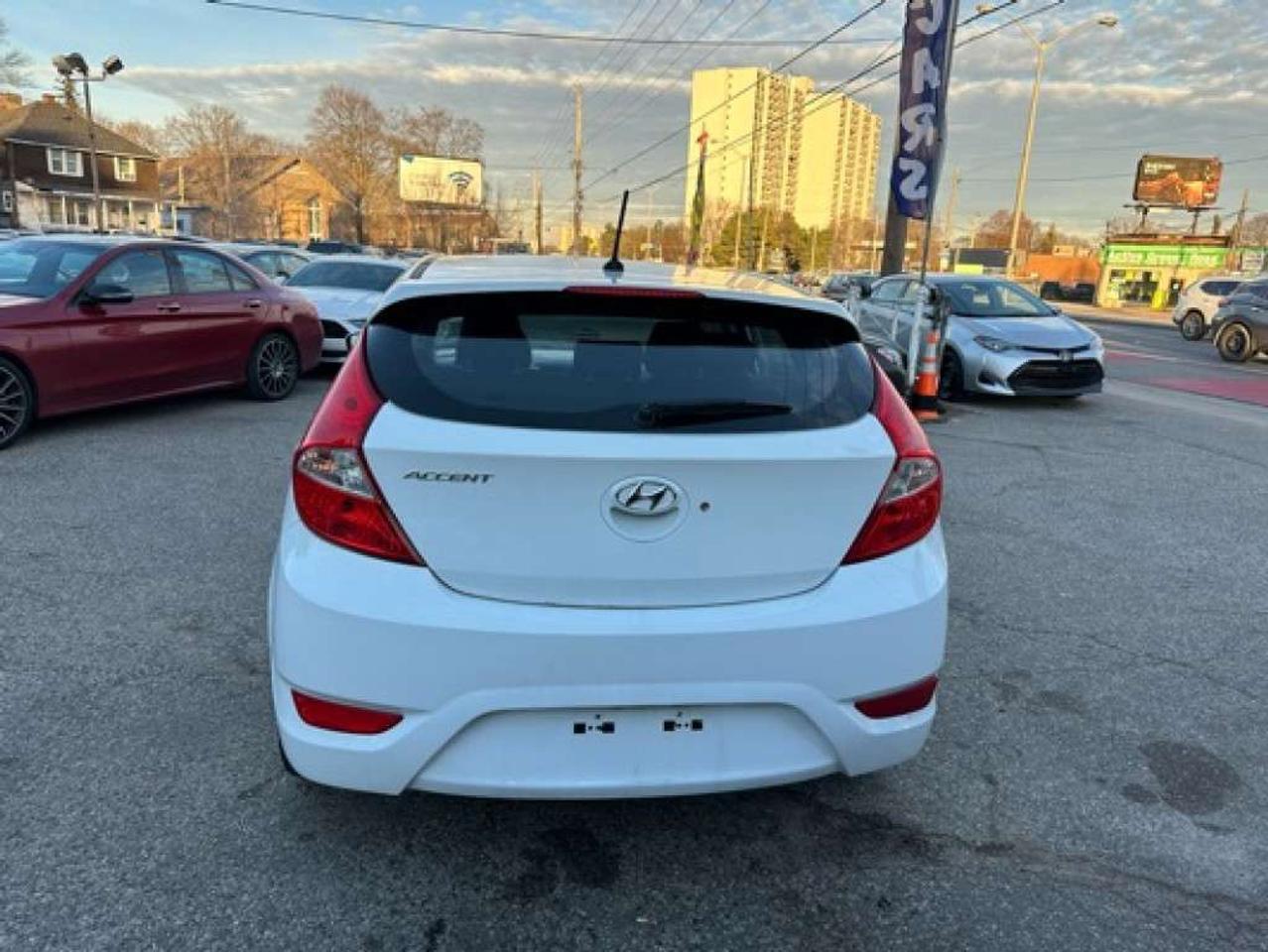 2016 Hyundai Accent 5DR HB Photo