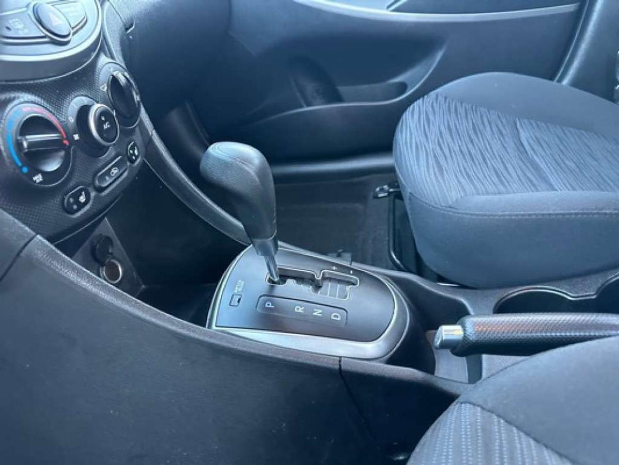 2016 Hyundai Accent 5DR HB Photo