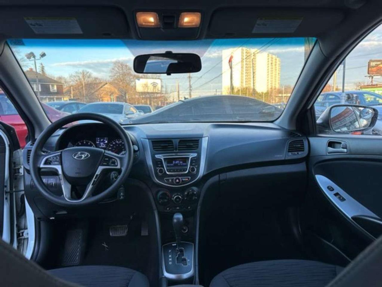 2016 Hyundai Accent 5DR HB Photo
