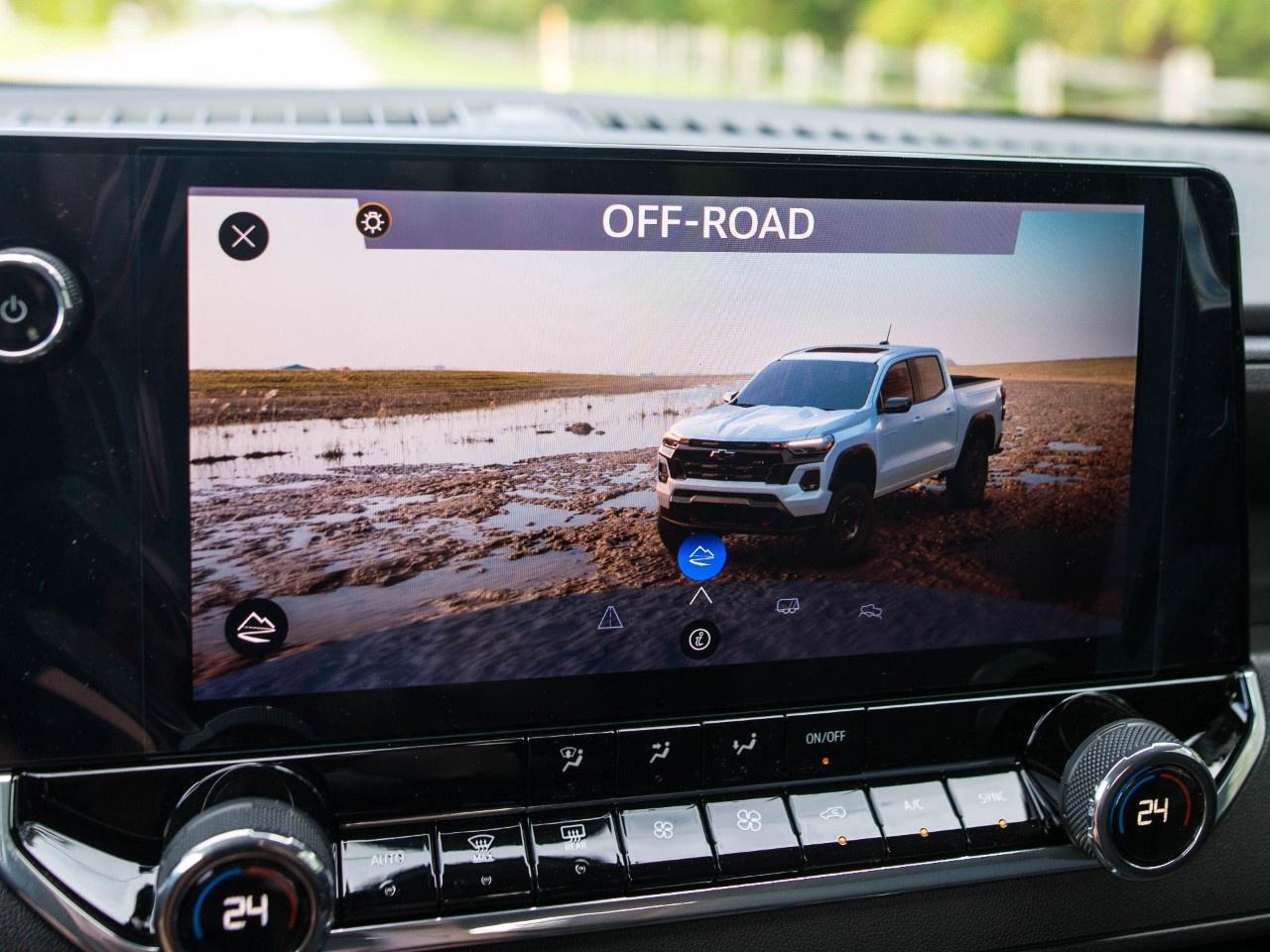 2026 Chevrolet Colorado Crew Cab Short Box 4-Wheel Drive Trail Boss Photo