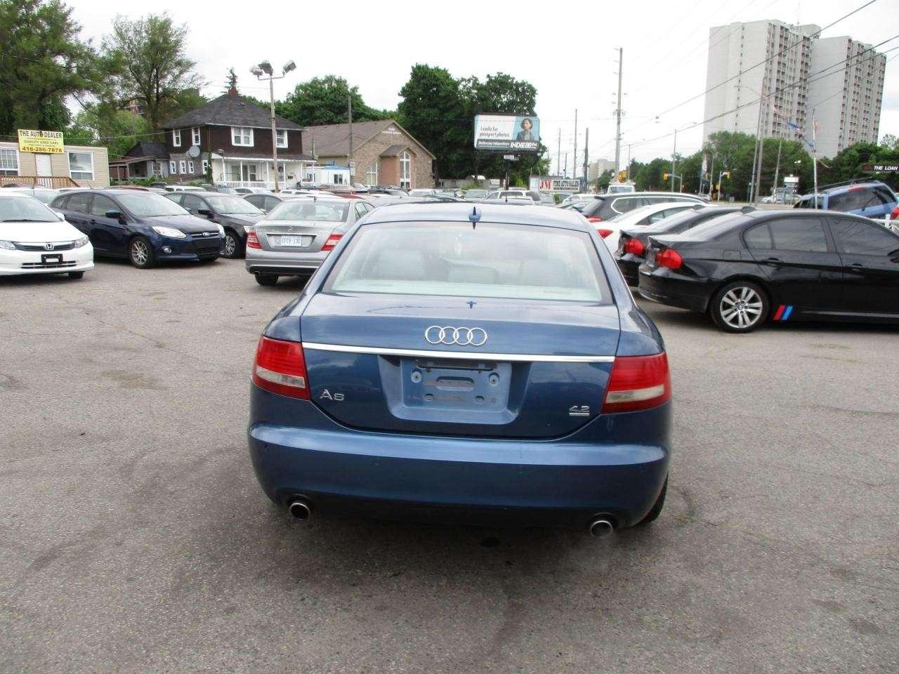 2005 Audi A6 4dr Sdn 4.2L quattro Auto Photo2