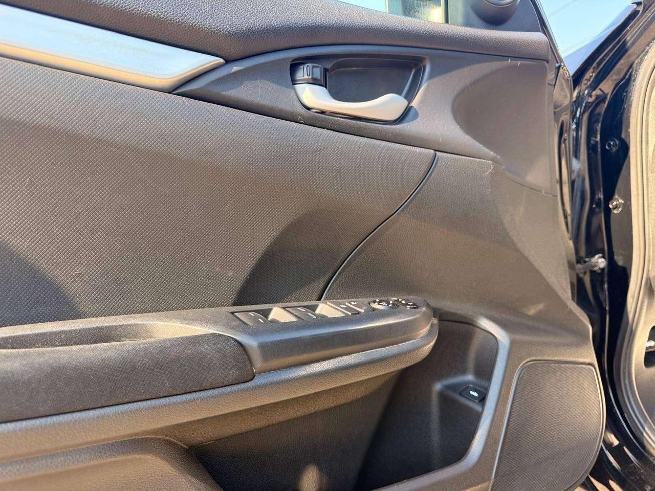 2020 Honda Civic LX CVT Photo