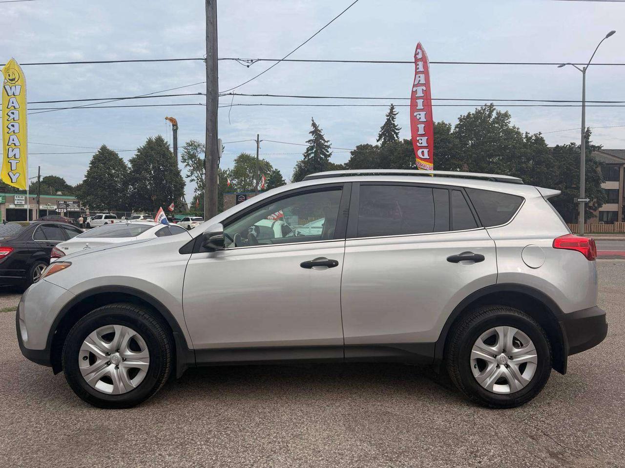 2013 Toyota RAV4 FWD 4dr LE Photo2