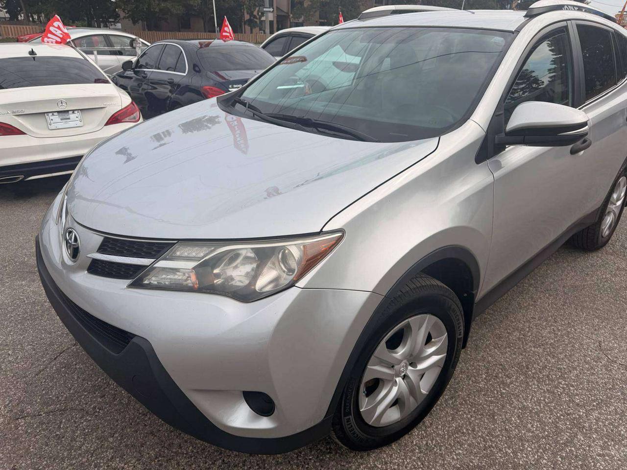 2013 Toyota RAV4 FWD 4dr LE Photo1